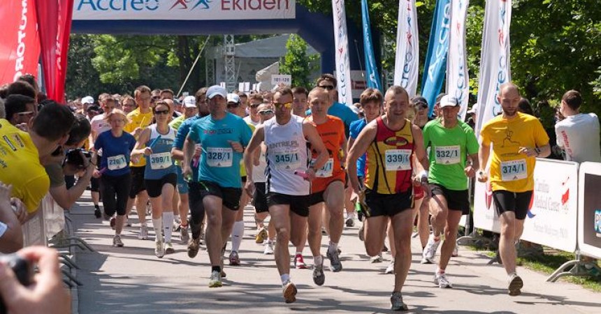 Przed startem w sztafecie Accreo Ekiden Przed startem w sztafecie Accreo Ekiden