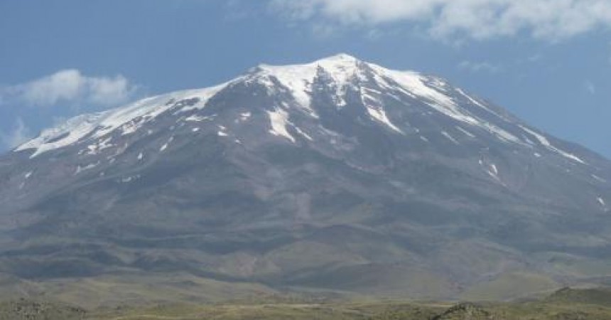 Polki zaatakują Ararat Polki zaatakują Ararat