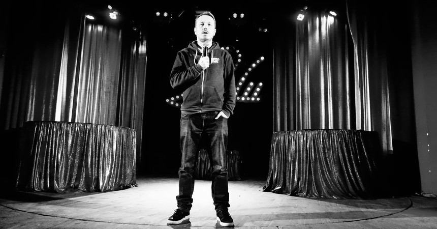 Listopad z gośćmi i stand-up’em Listopad z gośćmi i stand-up’em
