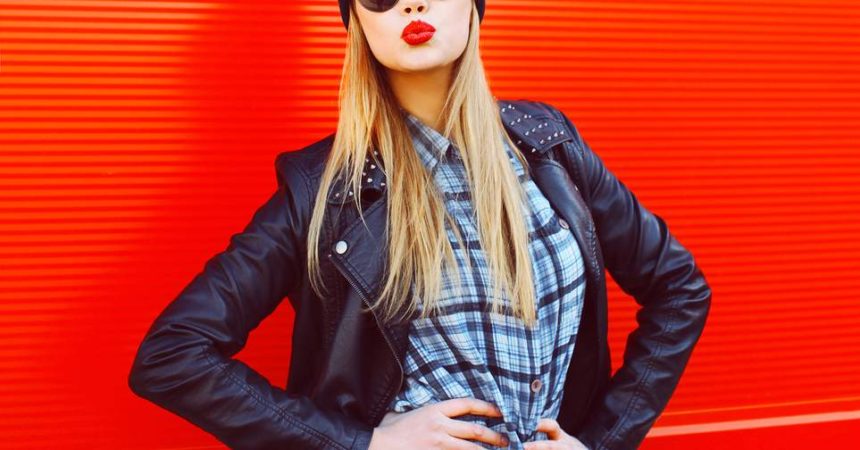 Szminki Maybelline. Dobierz odpowiednią do wieku, koloru zębów i Twojej urody! Szminki Maybelline. Dobierz odpowiednią do wieku, koloru zębów i Twojej urody!