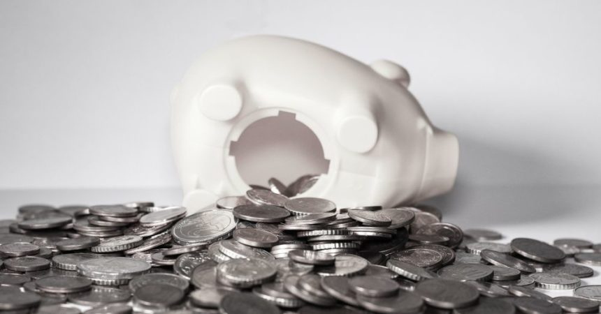 Dla kogo konto oszczędnościowe, dla kogo lokata? Sprawdzamy, komu i dlaczego opłaca się korzystać z tych produktów bankowych. Dla kogo konto oszczędnościowe, dla kogo lokata? Sprawdzamy, komu i dlaczego opłaca się korzystać z tych produktów bankowych.