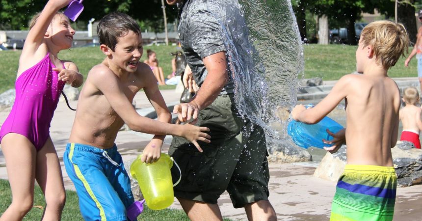 Zabawy dla dzieci na lato, czyli jak oderwać dziecko od komputera Zabawy dla dzieci na lato, czyli jak oderwać dziecko od komputera