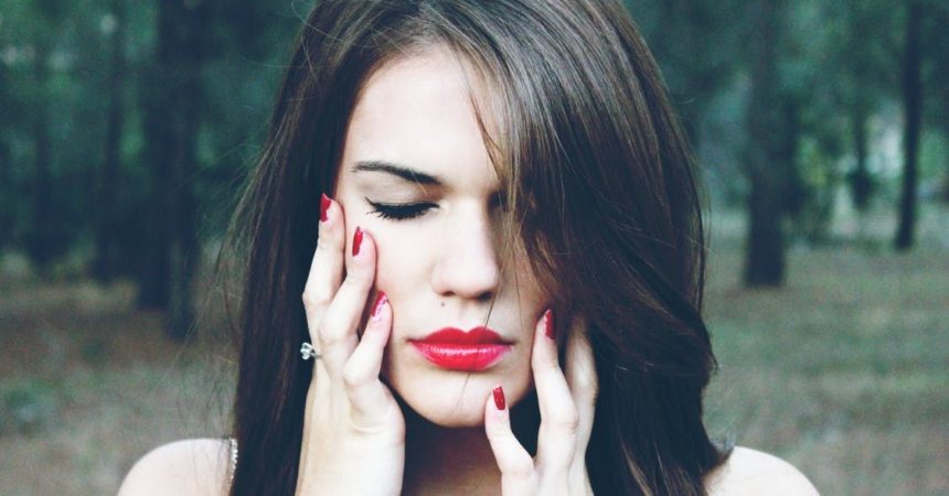 Usuwanie zmarszczek – kosmetyki czy medycyna estetyczna? Usuwanie zmarszczek – kosmetyki czy medycyna estetyczna?