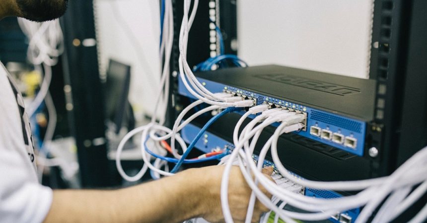 Gdzie założyć stronę internetową dla firm? Parametry, które należy wziąć pod uwagę Gdzie założyć stronę internetową dla firm? Parametry, które należy wziąć pod uwagę