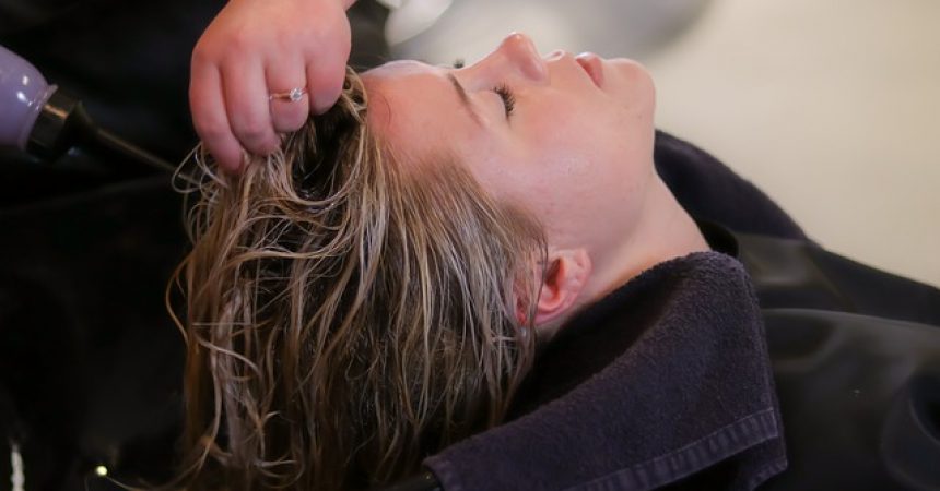 Mity dotyczące pielęgnacji włosów Mity dotyczące pielęgnacji włosów