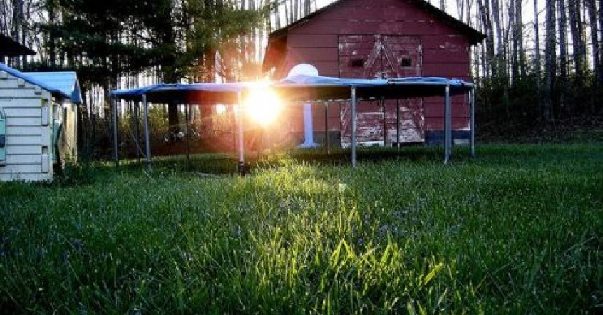Jak wybrać odpowiednią trampolinę? Jak wybrać odpowiednią trampolinę?