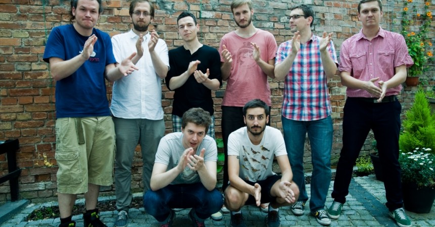 JANUSZ GAJOS SPRAWDZI, JAK IMPROWIZUJE KLANCYK JANUSZ GAJOS SPRAWDZI, JAK IMPROWIZUJE KLANCYK