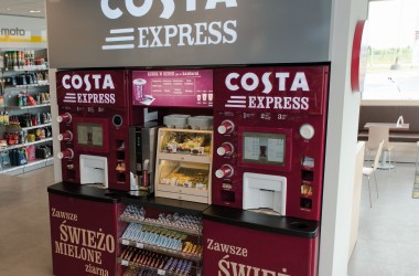 Costa Express na stacjach LOTOS  Letnie testy gorącej kawy